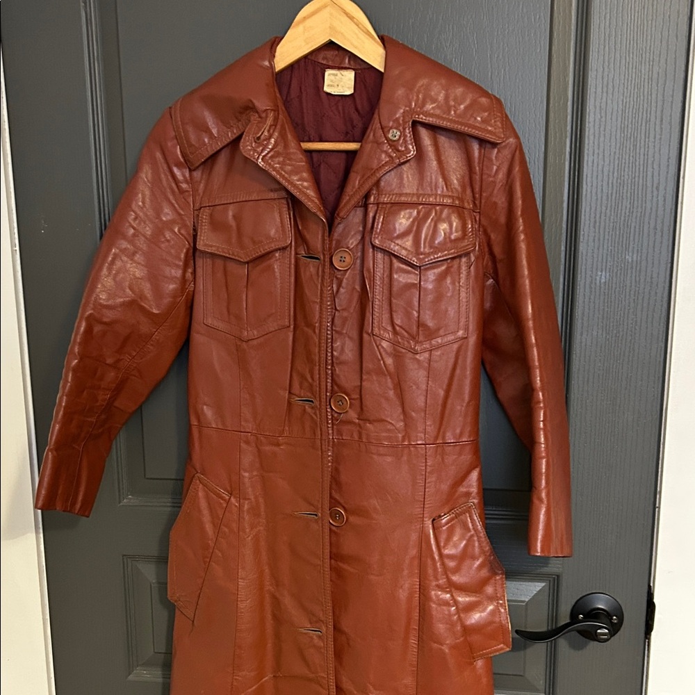 Vintage Women's rusty Leather Coat